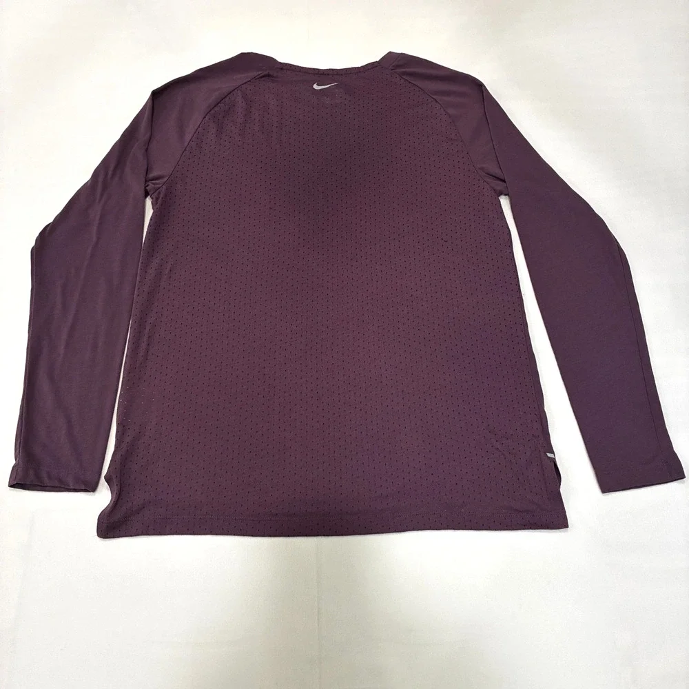 NIKE Dri-Fit Running Women's Long Slevee Shirt Size M Color Purple